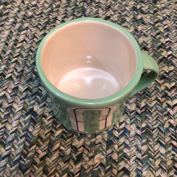 🆕 the letter “A” mug hand painted green - Picture 2 of 4